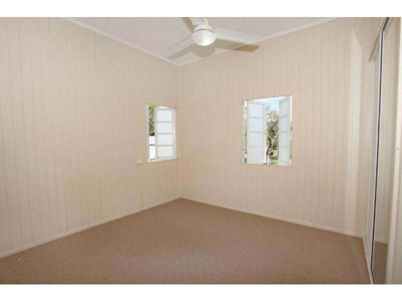 15 Bridge Street, Kilkivan QLD 4600