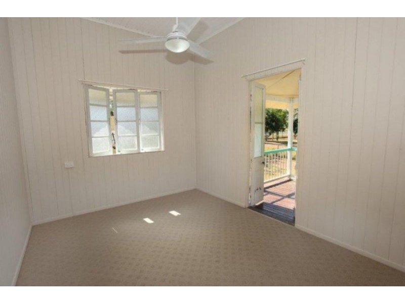 15 Bridge Street, Kilkivan QLD 4600