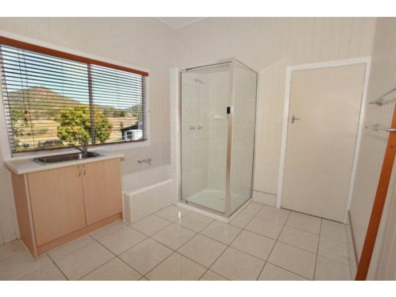 15 Bridge Street, Kilkivan QLD 4600