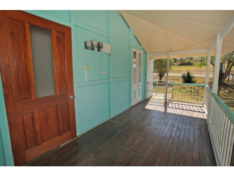 15 Bridge Street, Kilkivan QLD 4600