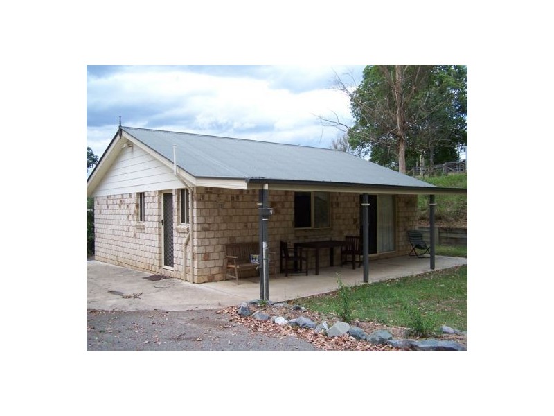 3 Grecian Bends Road, Greens Creek QLD 4570