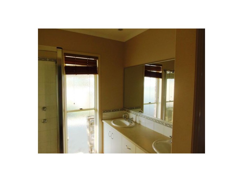 59 Lorikeet Drive, Gympie QLD 4570