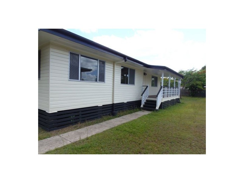 3 Valentine Street, Southside QLD 4570