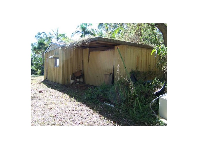 Canina QLD 4570