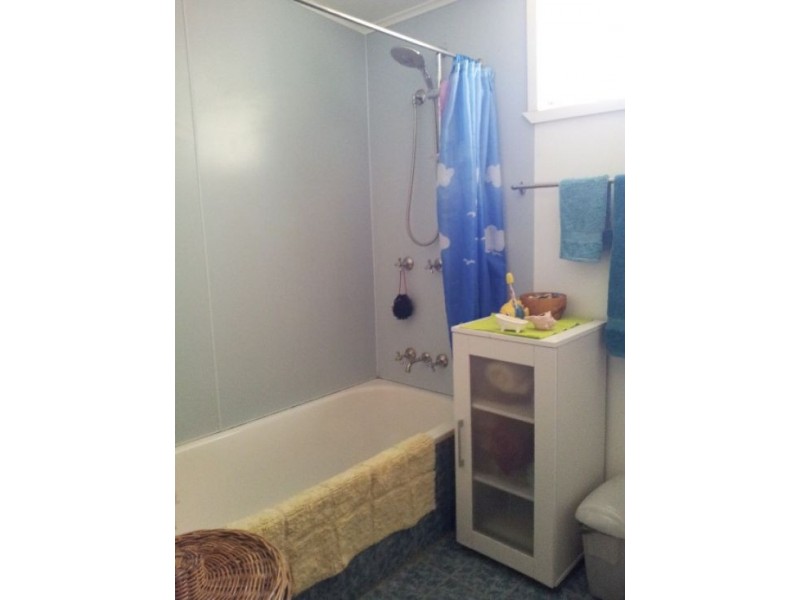 6 Cave St, Kilkivan QLD 4600