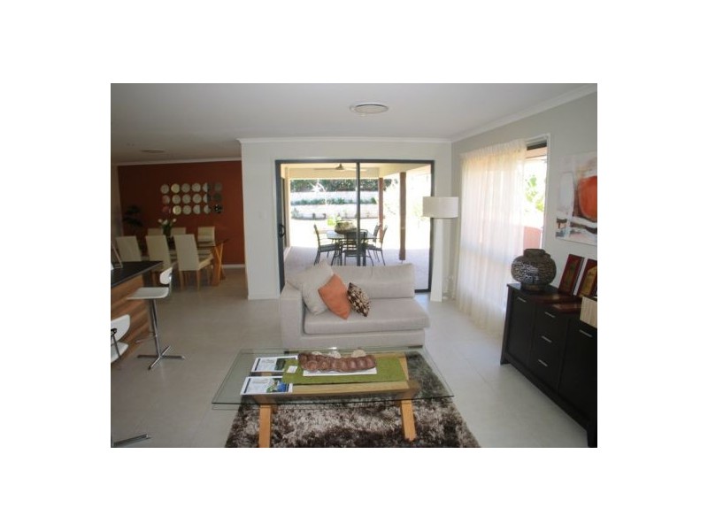 20 Woodland Drive, Southside QLD 4570