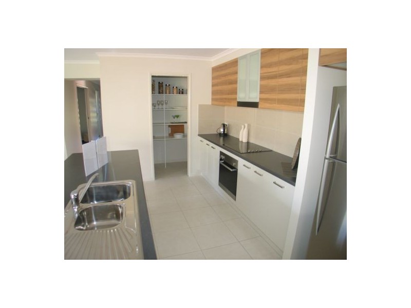 20 Woodland Drive, Southside QLD 4570