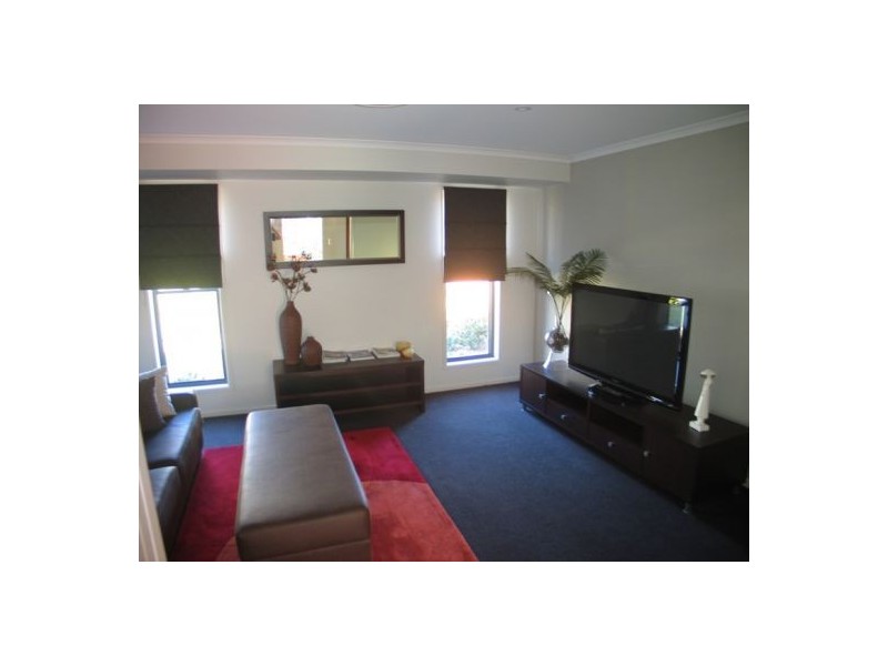 20 Woodland Drive, Southside QLD 4570