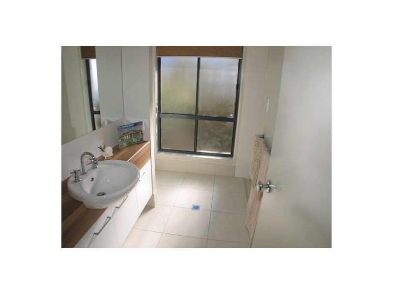 20 Woodland Drive, Southside QLD 4570