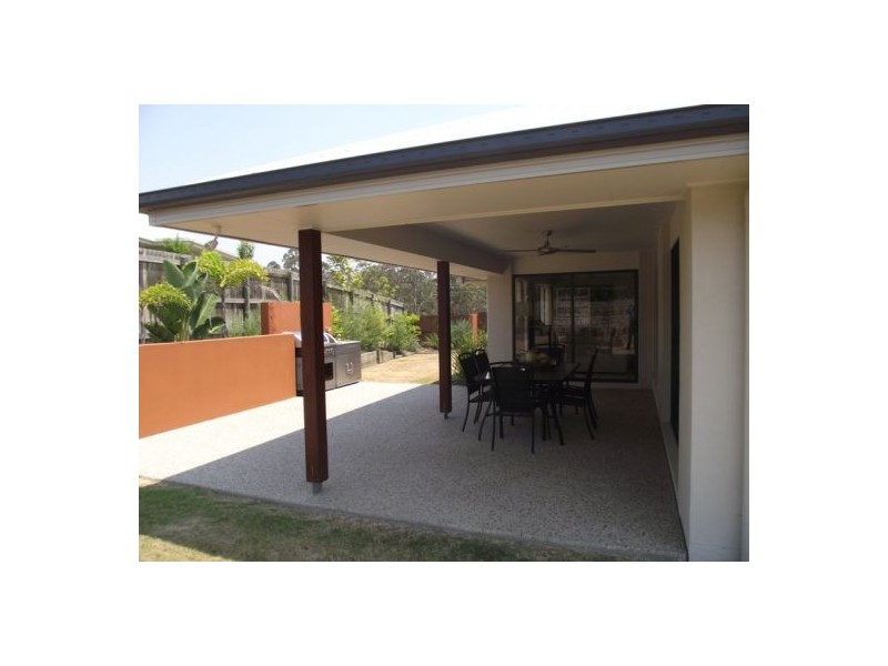 20 Woodland Drive, Southside QLD 4570