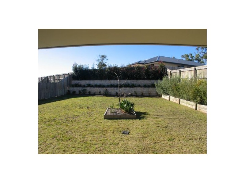 20 Woodland Drive, Southside QLD 4570