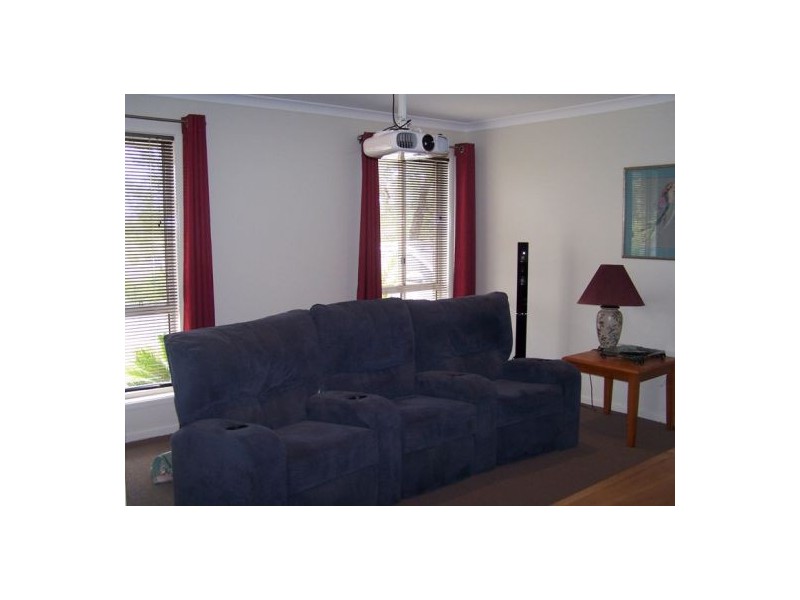 12 Fulton Street, Goomeri QLD 4601