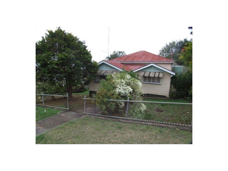 6 Red Hill Road, Gympie QLD 4570