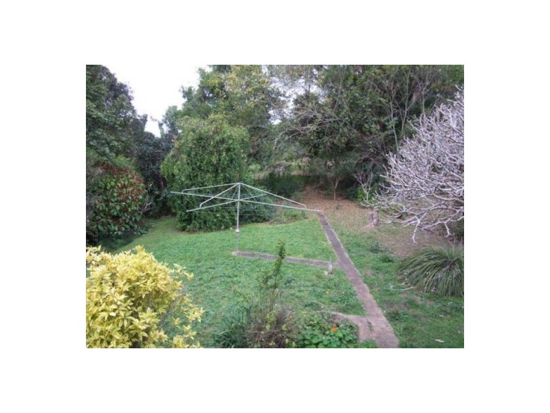 6 Red Hill Road, Gympie QLD 4570