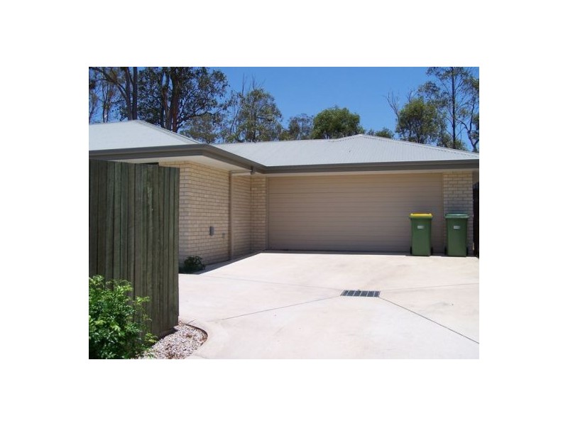 1 Suncrest Court, Southside QLD 4570