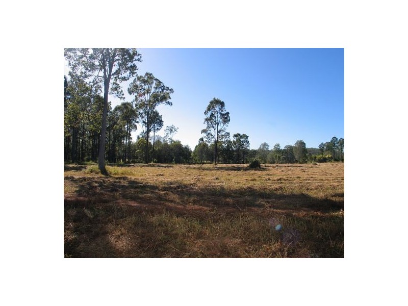 Glenwood QLD 4570