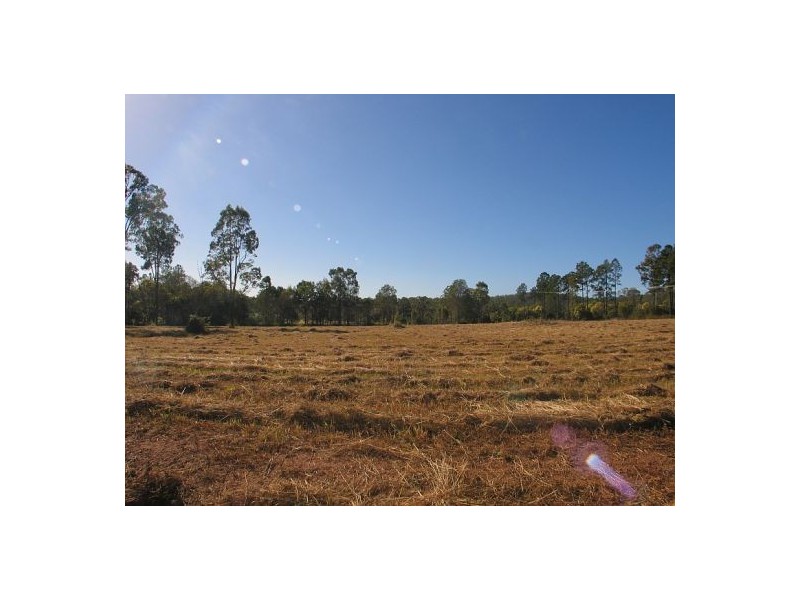 Glenwood QLD 4570
