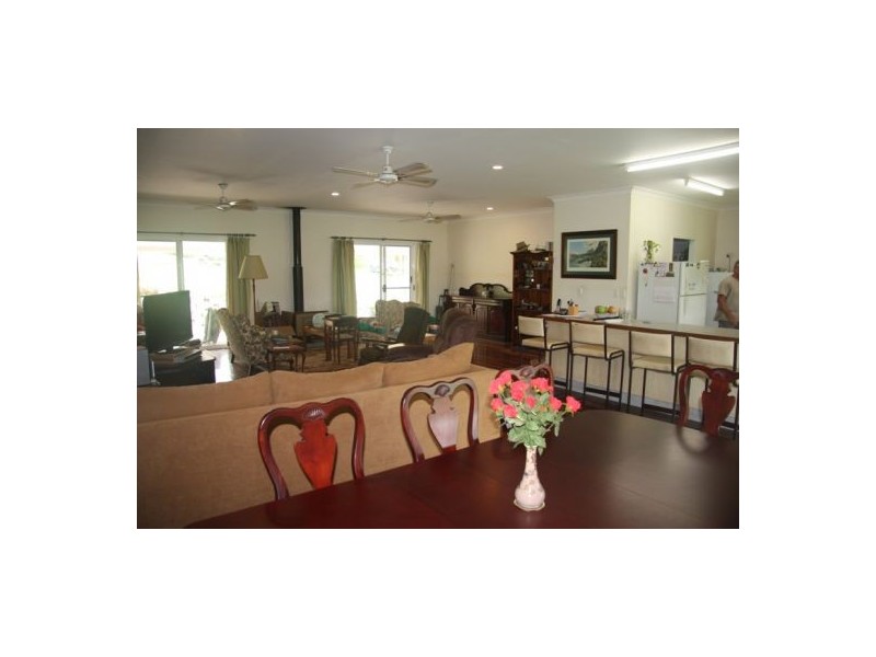 73 Burgess Road, Calico Creek QLD 4570