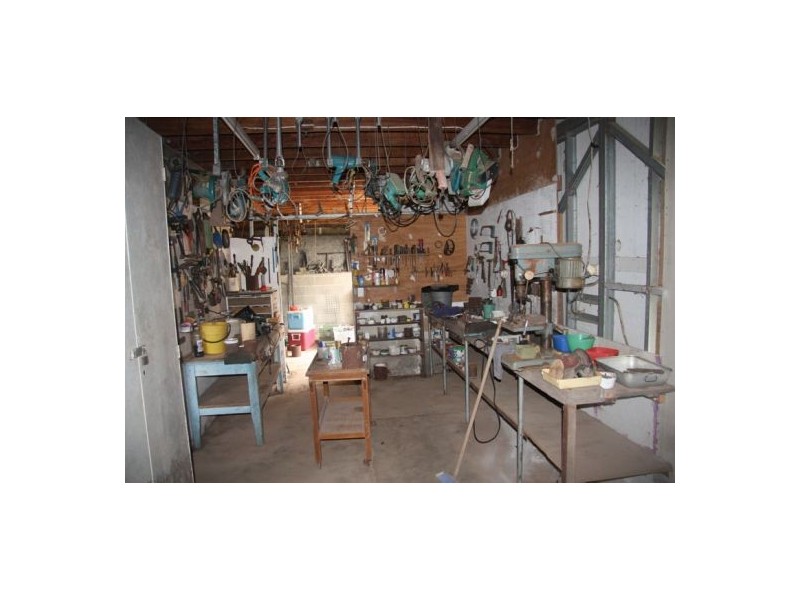 73 Burgess Road, Calico Creek QLD 4570