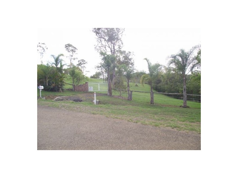 106 Robert Road, Chatsworth QLD 4570