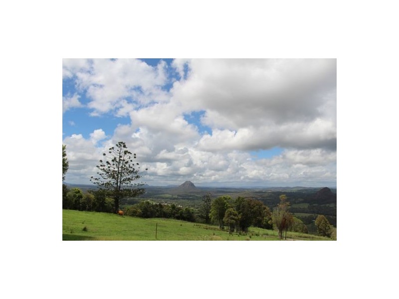 303 Tablelands Road, Cooran QLD 4569