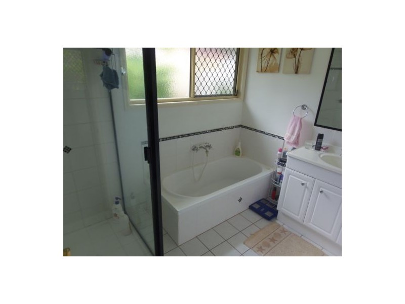 Glenwood QLD 4570