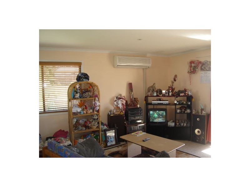 Victory Heights QLD 4570