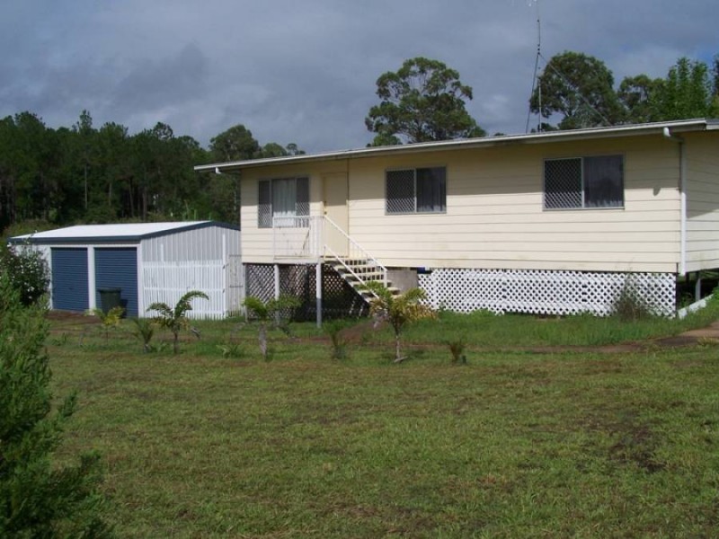 28 James Street, Glenwood QLD 4570