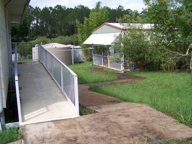 28 James Street, Glenwood QLD 4570