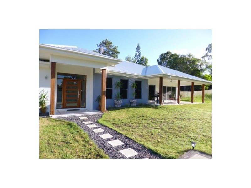 5 Gardenia Court, Southside QLD 4570