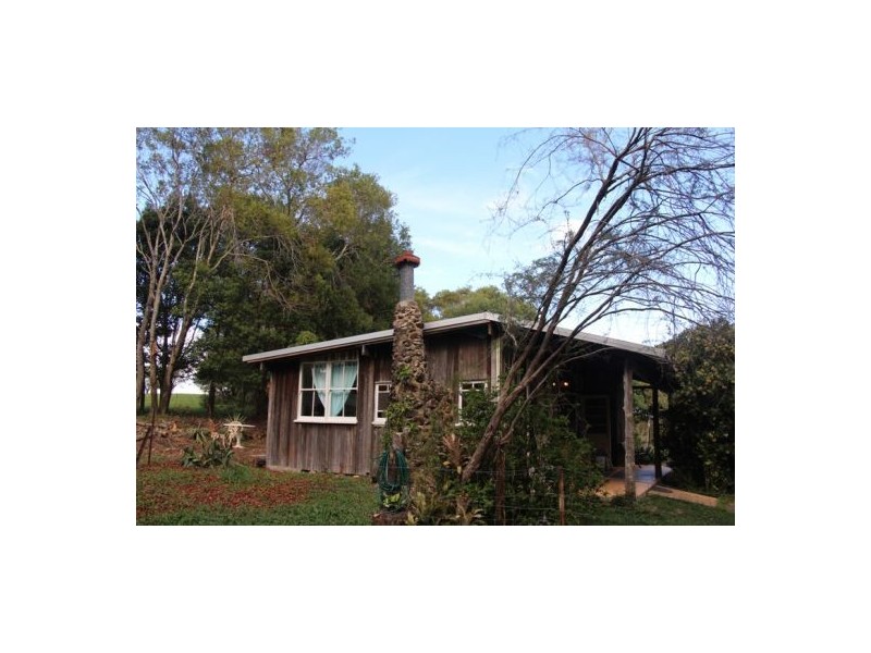 Pinbarren QLD 4568