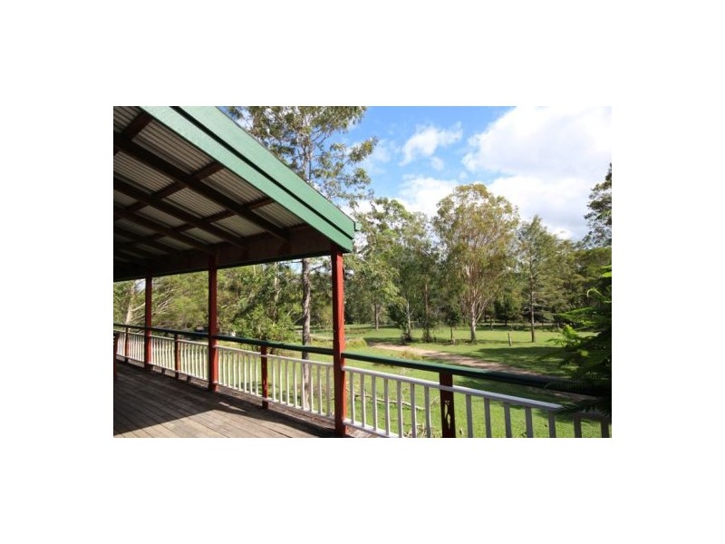 Pinbarren QLD 4568