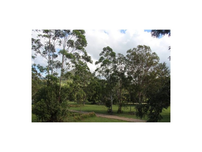 Pinbarren QLD 4568