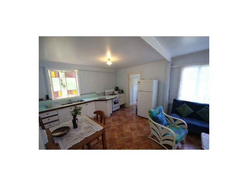 Pinbarren QLD 4568