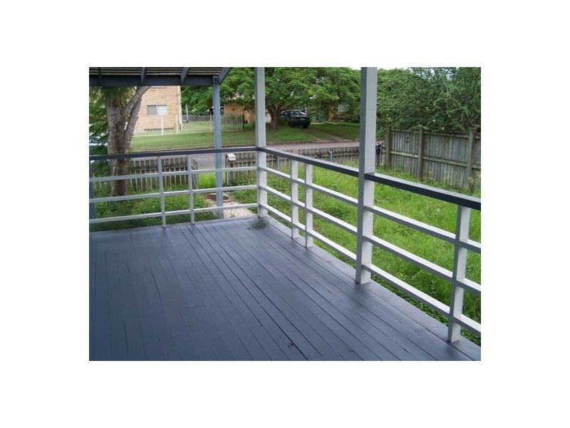 11 Valentine Street, Southside QLD 4570