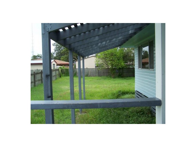 11 Valentine Street, Southside QLD 4570