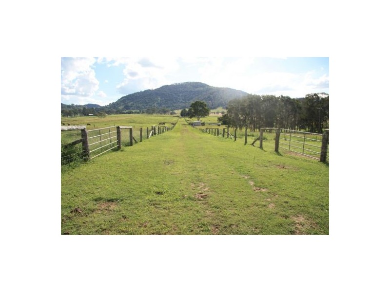 Goomboorian QLD 4570