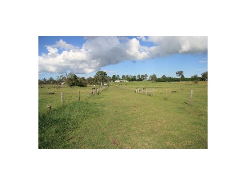 Goomboorian QLD 4570