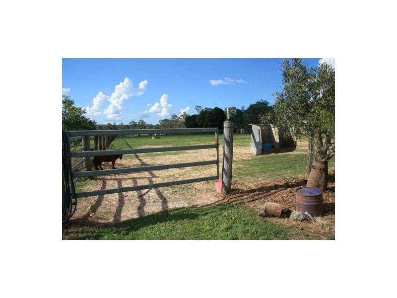 Goomboorian QLD 4570