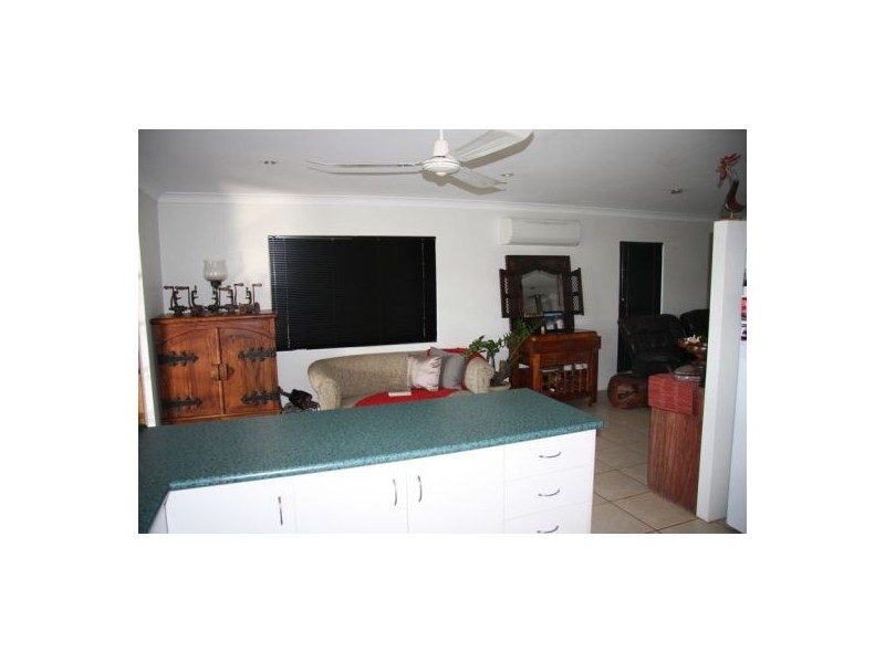 Goomboorian QLD 4570