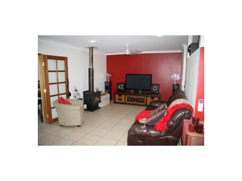 Goomboorian QLD 4570