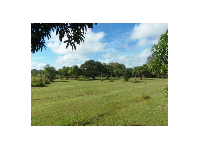 88 Ross Road, Goomboorian QLD 4570