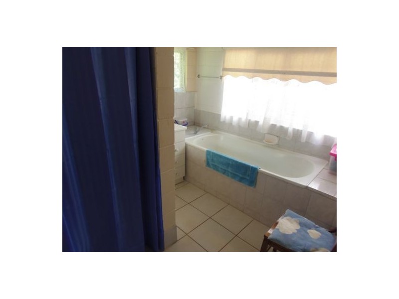 88 Ross Road, Goomboorian QLD 4570