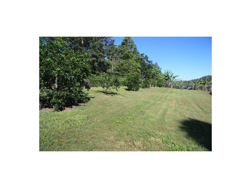 202 Allen Road, Chatsworth QLD 4570