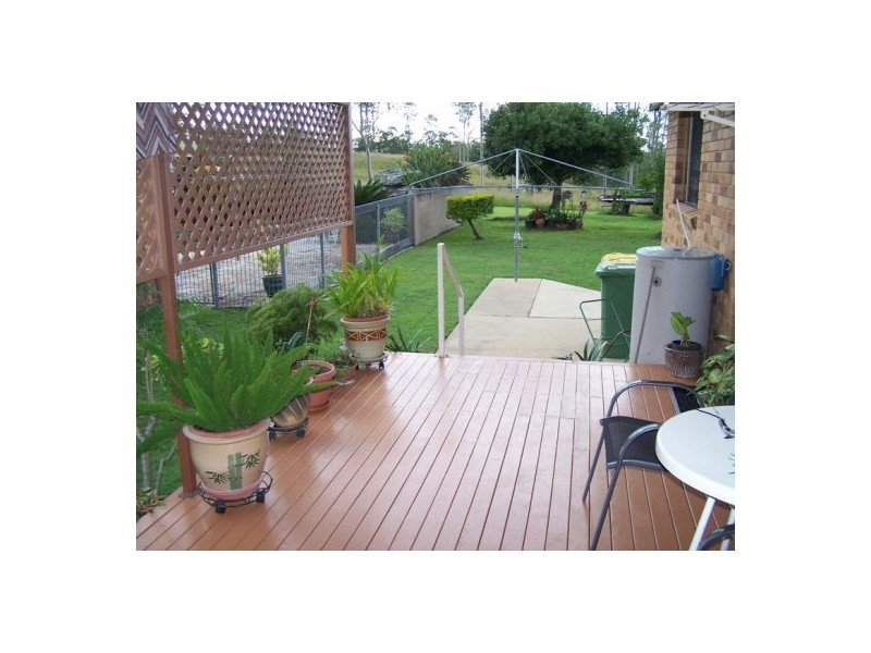 5 Woonga Court, Southside QLD 4570