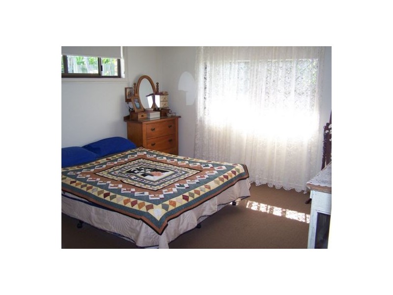 99 Groundwater Road, Southside QLD 4570