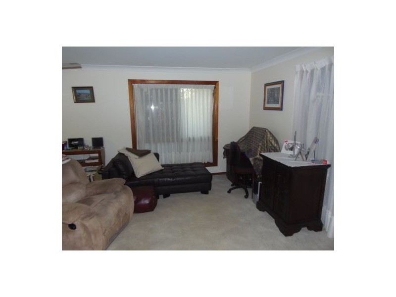 11 Furness Road, Southside QLD 4570