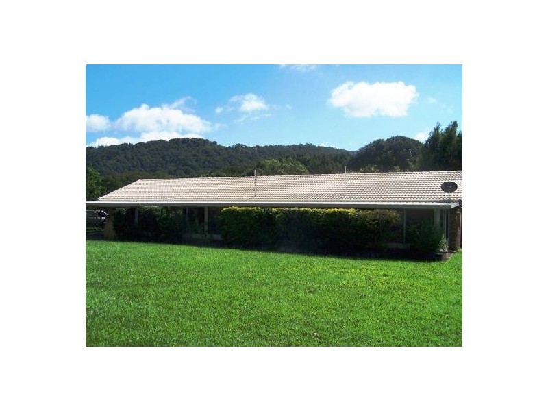 Federal QLD 4568