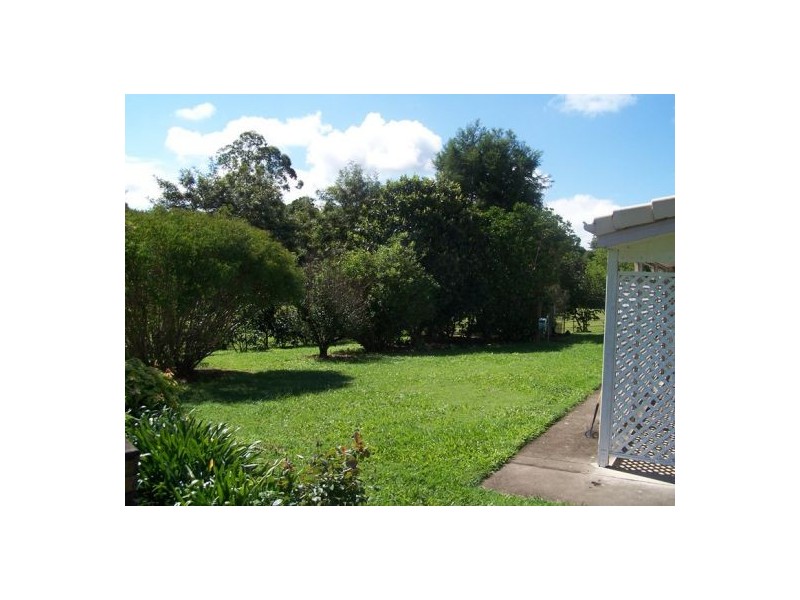 Federal QLD 4568