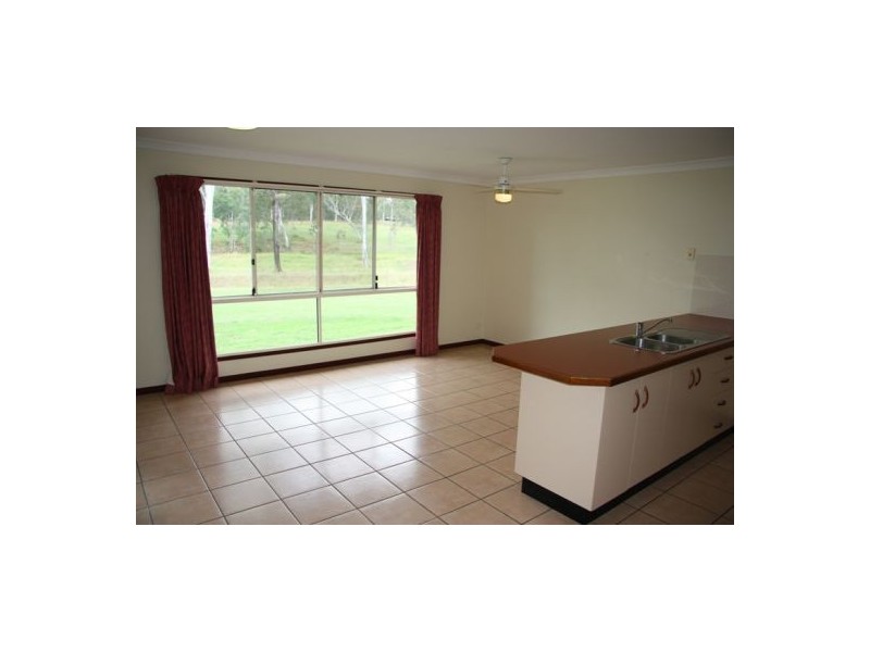 25 Piccadilly Drive, Southside QLD 4570